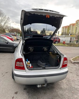 Skoda Octavia cena 4500 przebieg: 350000, rok produkcji 2001 z Szczecin małe 379